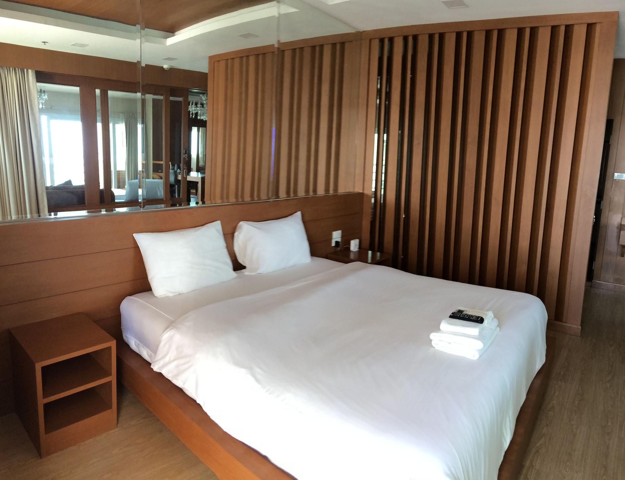 View Talay 6 Condominium By Honey Pattaya Exterior photo