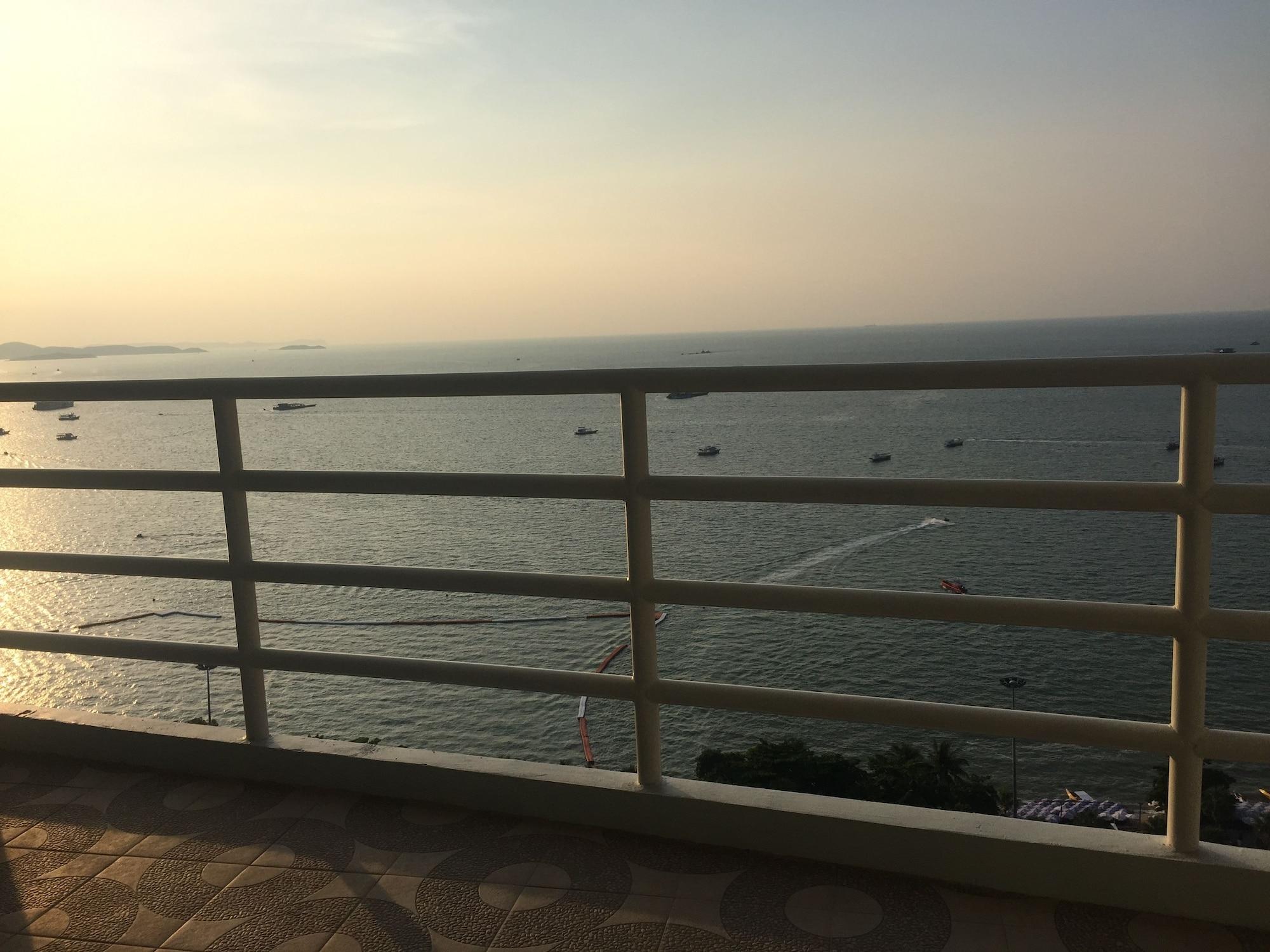 View Talay 6 Condominium By Honey Pattaya Exterior photo