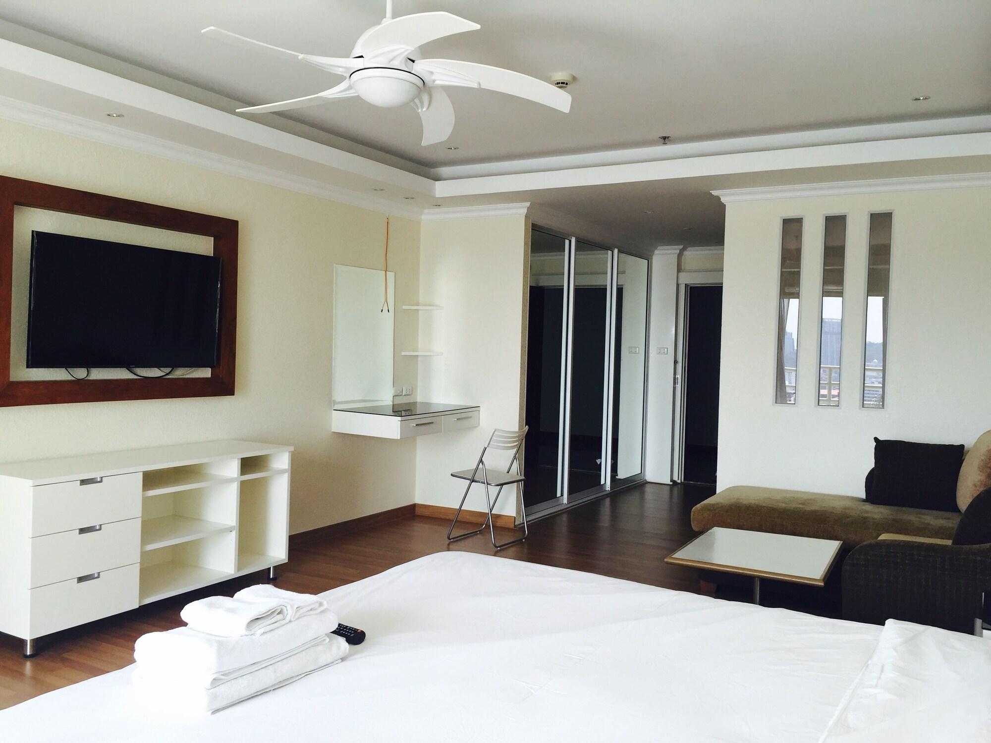 View Talay 6 Condominium By Honey Pattaya Exterior photo